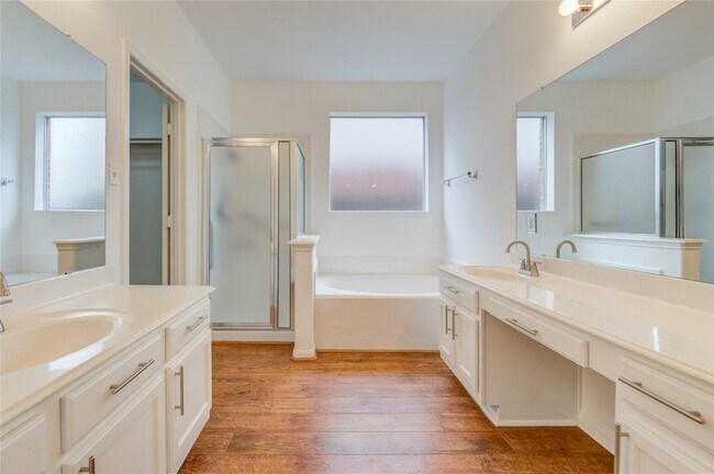 Building Photo - 16464 Beewood Glen Dr