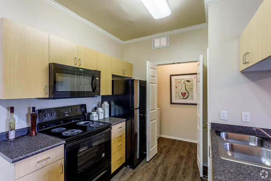 1BR, 1BA - A1 - Indigo Creek Apartments