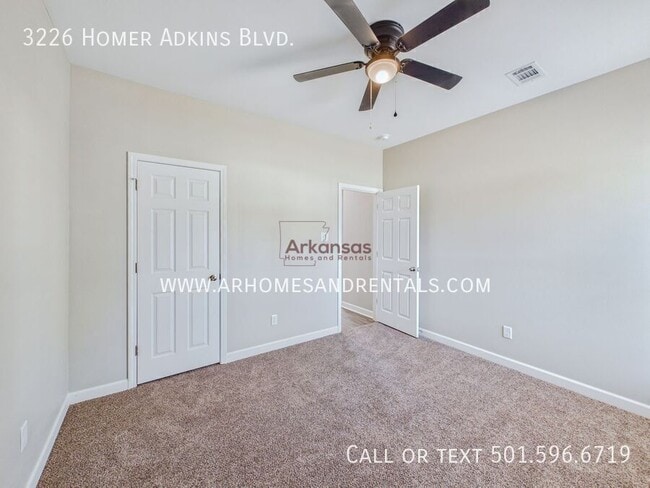 Building Photo - 3226 Homer Adkins Blvd