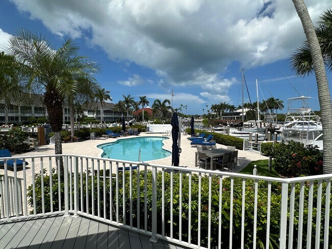 Building Photo - 1701 Gulfstar Dr S