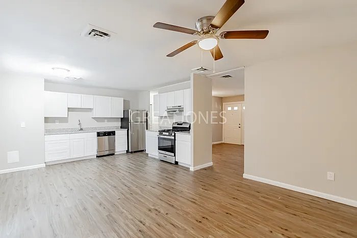 Building Photo - 1500 Surf Side Dr