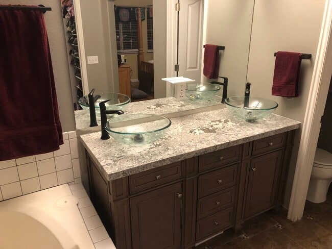 Building Photo - 926 Ibis Way