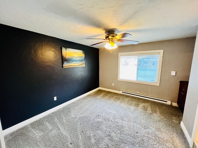 Building Photo - UNIVERSITY HILLS, CHARMING RANCH HOME, UPDATES THROUGHOUT, 3 BED, LARGE YARD, DECK AND PERGOLA .