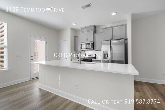 Building Photo - 1129 Tembrook Dr