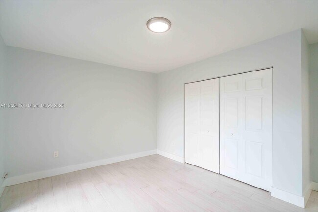 Building Photo - 465 NE 59th St