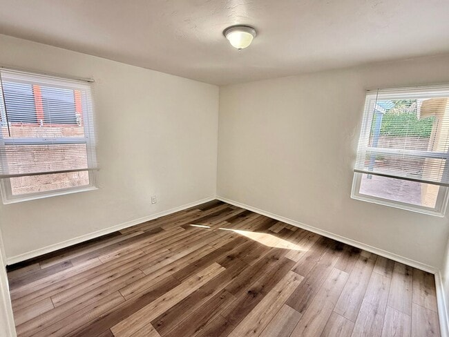 Building Photo - COMING SOON! Spacious 4 Bedroom, 3 Bathroom Home with Driveway