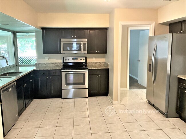 Building Photo - 522 San Sebastian Prado