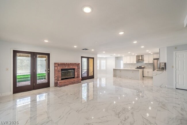 Building Photo - 3743 Lone Mesa Dr