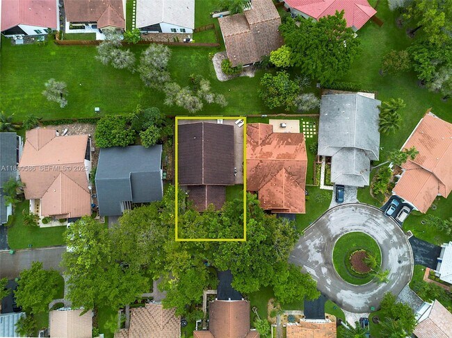 Building Photo - 2330 Dover