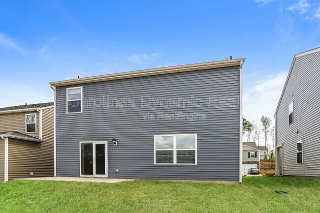 Building Photo - 1365 37th Ave Lane NE