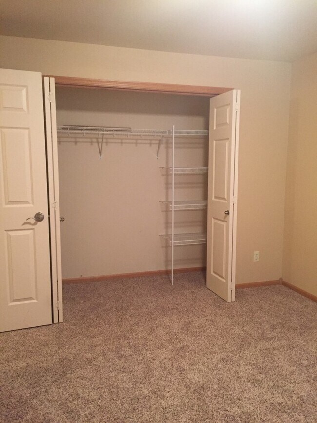 Building Photo - 642 Antelope Cir