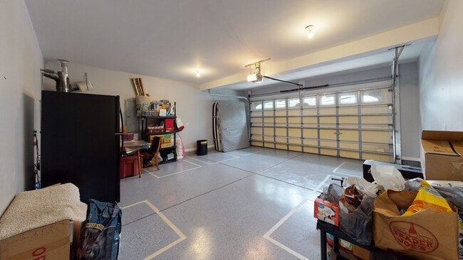 Building Photo - 16100 Sunninghill Park Rd