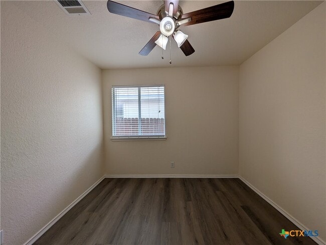 Building Photo - 268 Goliad Dr