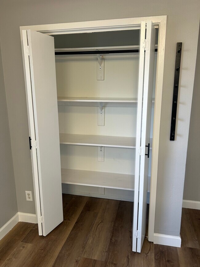 Building Photo - 3119 Belz Rd