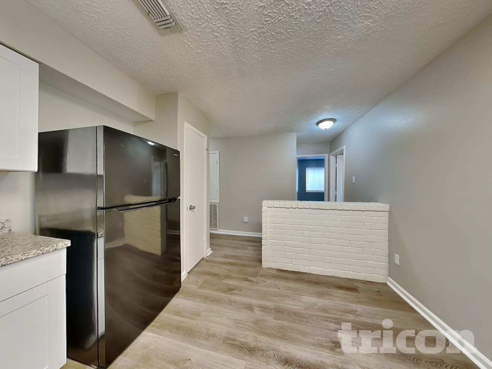 Building Photo - 6826 Blue Ridge Dr