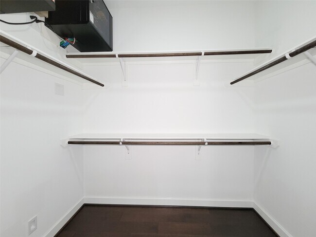 Building Photo - 845 Fisher St