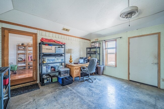 Building Photo - 182 County Rd 409-I