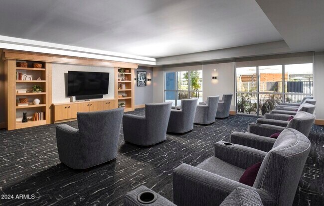 Building Photo - 7750 W Encanto Blvd