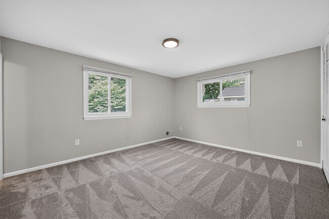 Building Photo - 4898 Wheatstone Dr