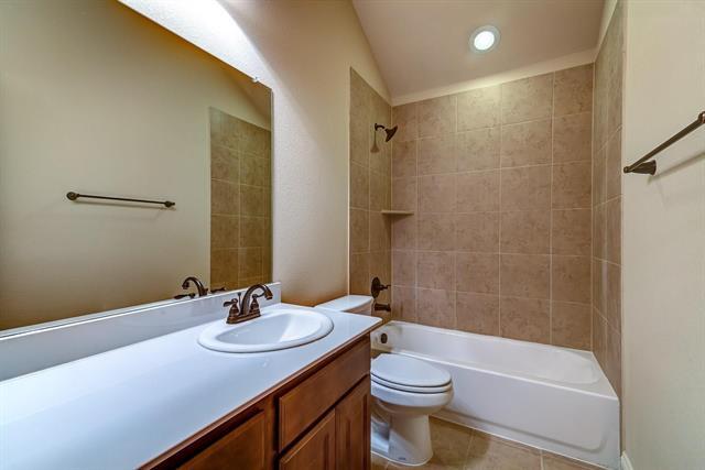 Building Photo - 1423 Reiger Dr