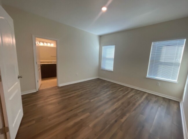 Building Photo - 5003 Brickwood Rise Dr