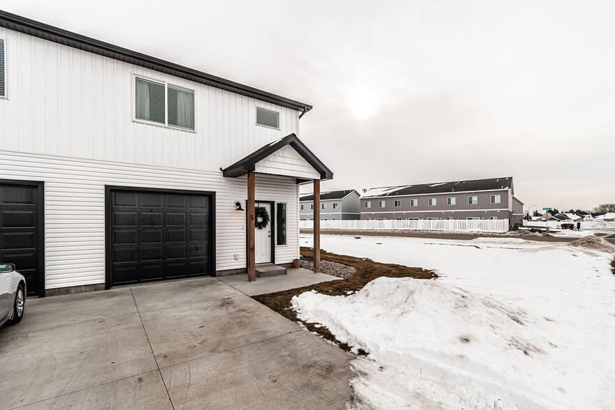Building Photo - 165 Anderson Road