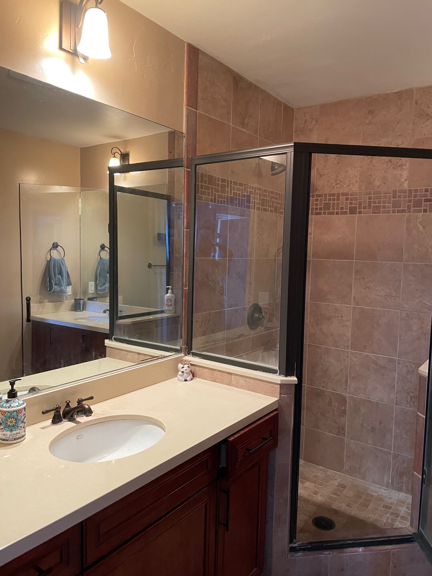 Building Photo - 3972 Albatross St