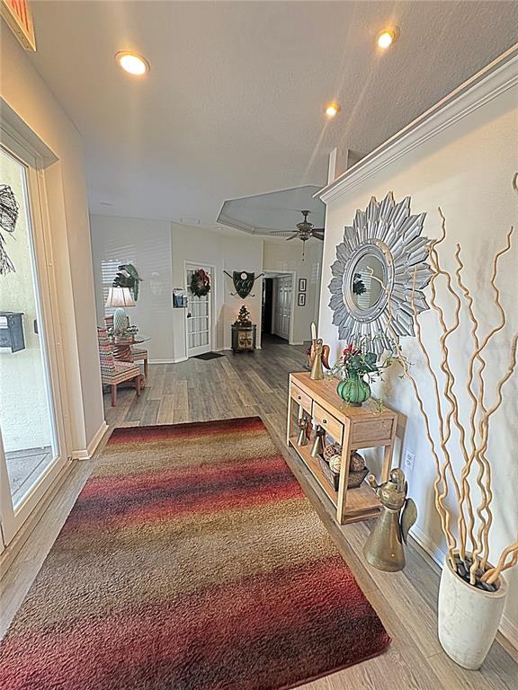 Building Photo - 1200 Country Club Dr