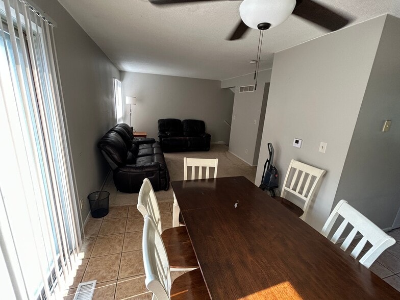 Building Photo - 2119 Quail Creek Dr