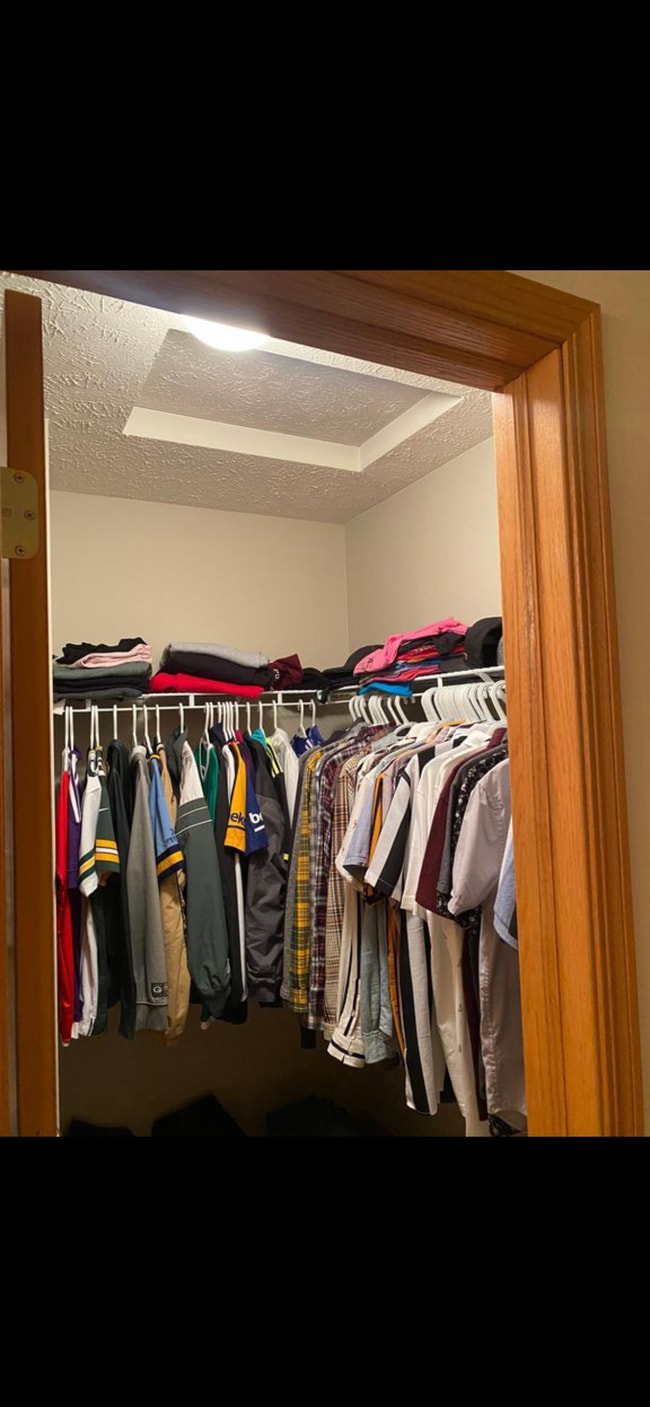 Building Photo - 15615 Sienna Dr