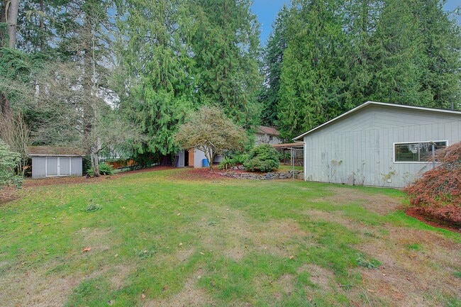Building Photo - 2bd/1.5ba Redmond Home