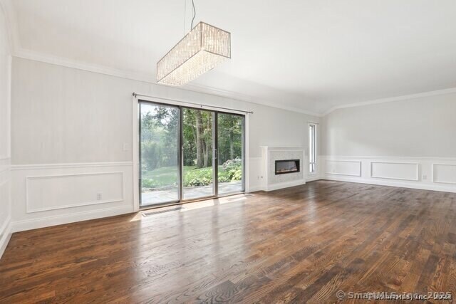Building Photo - 122 Heritage Vlg
