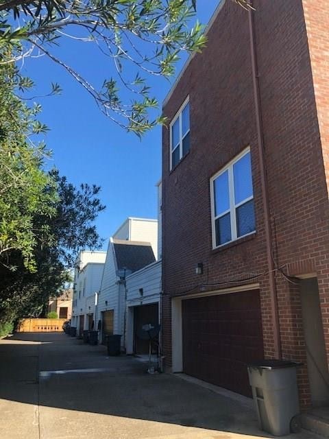 Building Photo - 11864 Taylorcrest Rd
