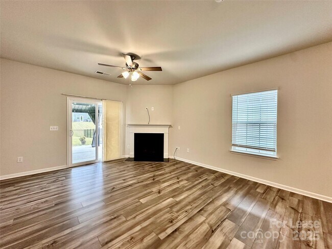 Building Photo - 389 Runner Stone Ln