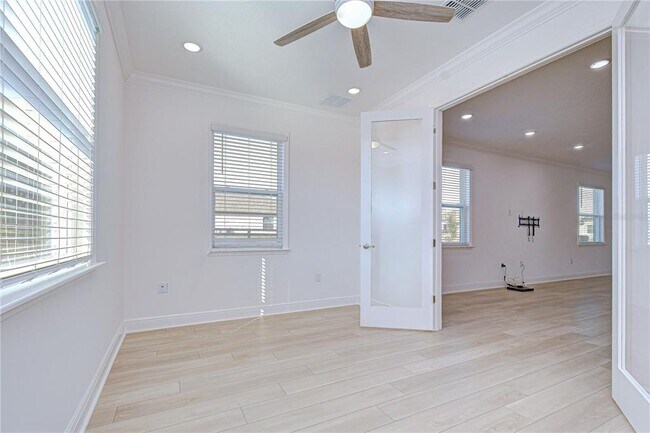 Building Photo - 10027 Dolphin Gull Cir