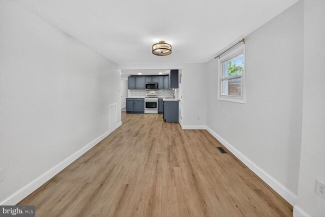 Building Photo - 2136 S Monroe St