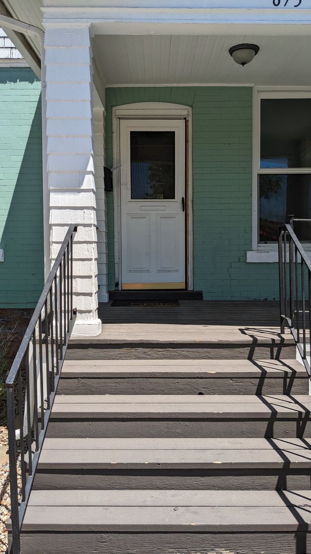 Building Photo - Modern Charm in the Heart of Salt Lake Cit...