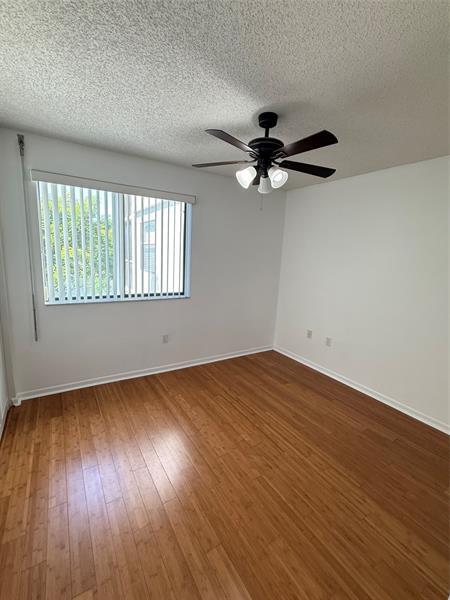 Building Photo - 2334 S Cypress Bend Dr