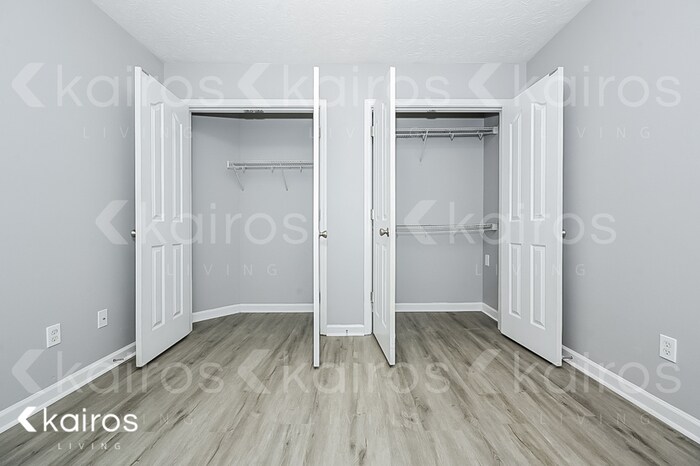 Building Photo - 6914 Aldora Dr