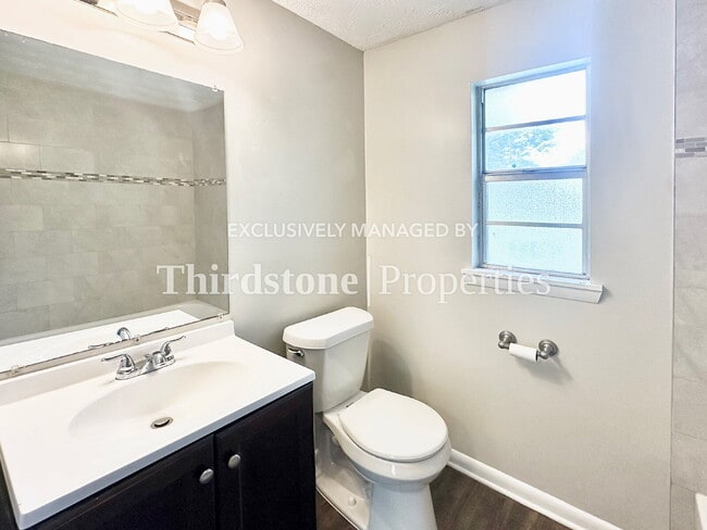 Building Photo - 4516 Key Woodley Dr S