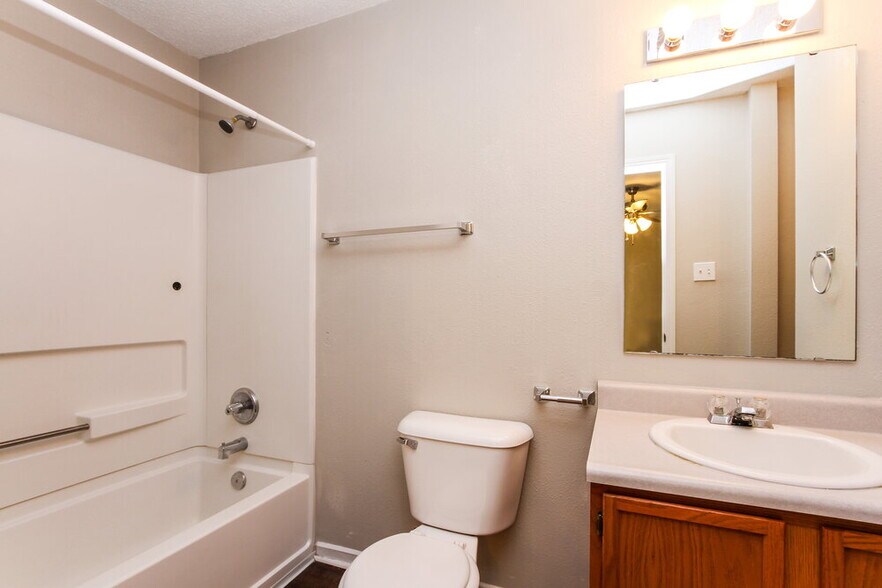Building Photo - 95 Snowflake Cir
