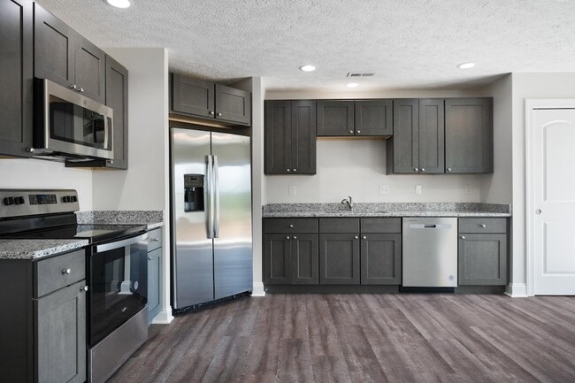 Building Photo - 445 Skylar Dr