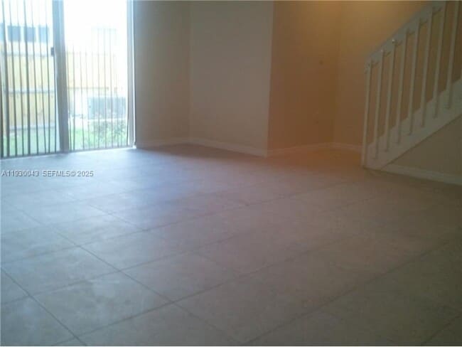 Building Photo - 2271 NE 42nd Cir