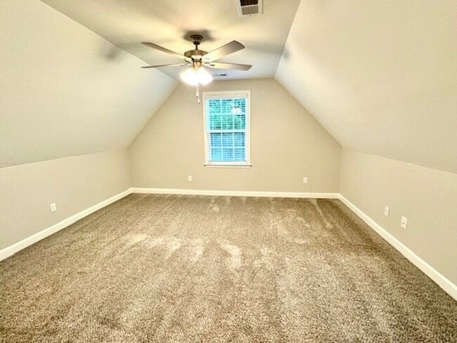 Building Photo - Now Leasing a Brand New 4-bedroom 2.5 bath...