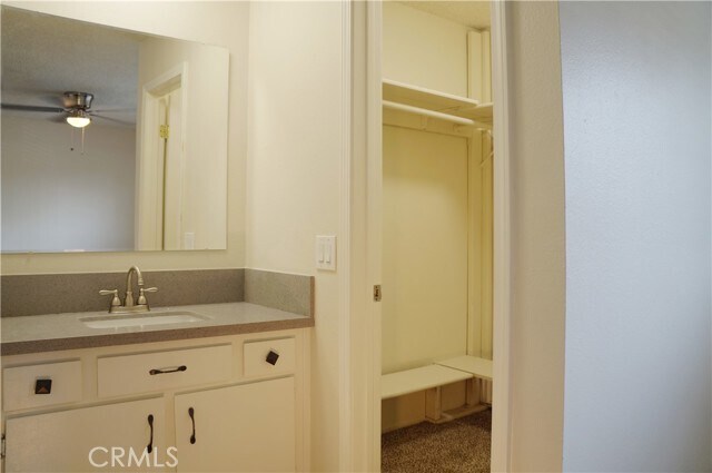 Building Photo - 10650 White Oak Dr