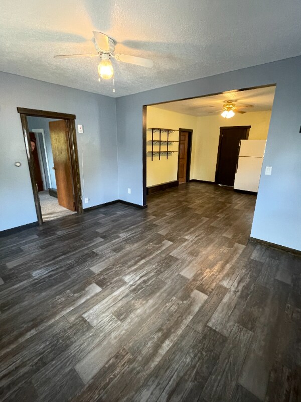Building Photo - 205 E 11th Ave