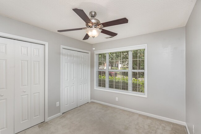 Building Photo - 3 Bedroom 2 Bathroom Home in Walden Creek