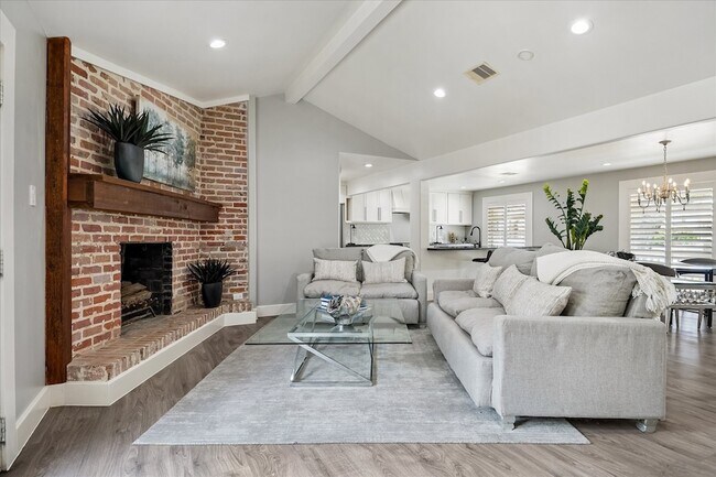 Building Photo - 4715 Braesvalley Dr