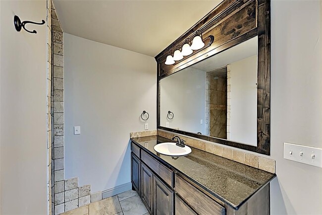 Building Photo - 4809 Arbuckle Dr