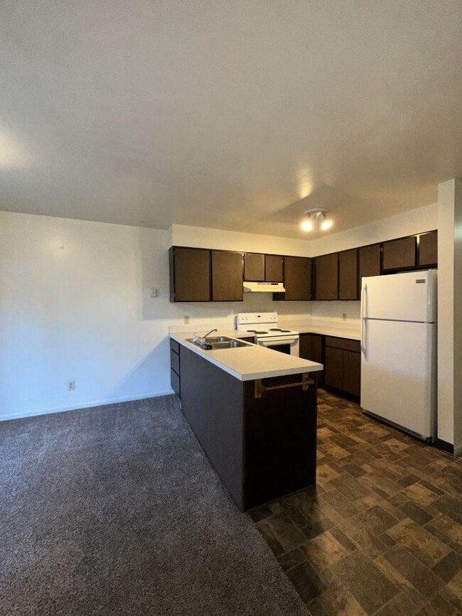 Building Photo - 2 bedroom in Billings MT 59102